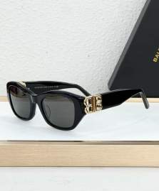 Picture of Balenciaga Sunglasses _SKUfw80274740fw